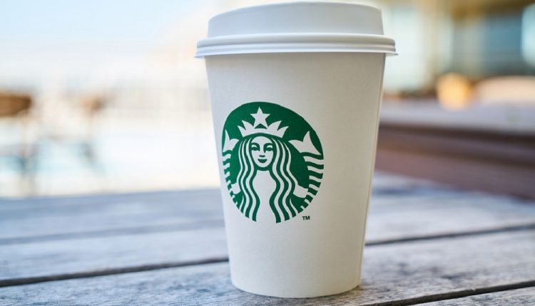 Starbucks nie zaakceptuje kryptowalut, ale umożliwi konwersję Bitcoinów