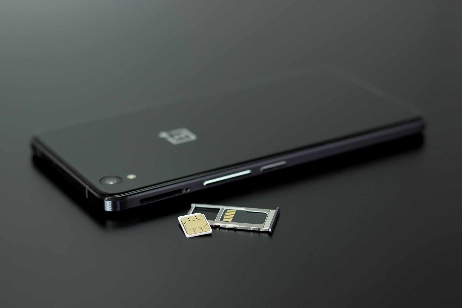 VaultTel portfel sprzętowy hardware wallet portfel kryptowalutowy w karcie SIM