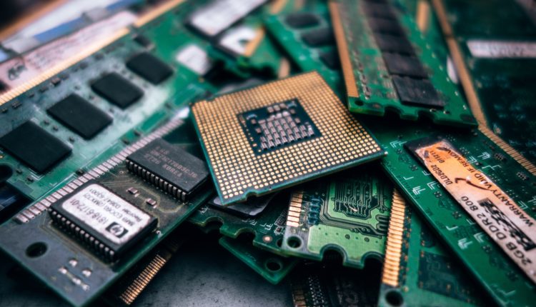 Miliardy na dotacje do produkcji chipów. Ożywią ospałą gospodarkę?