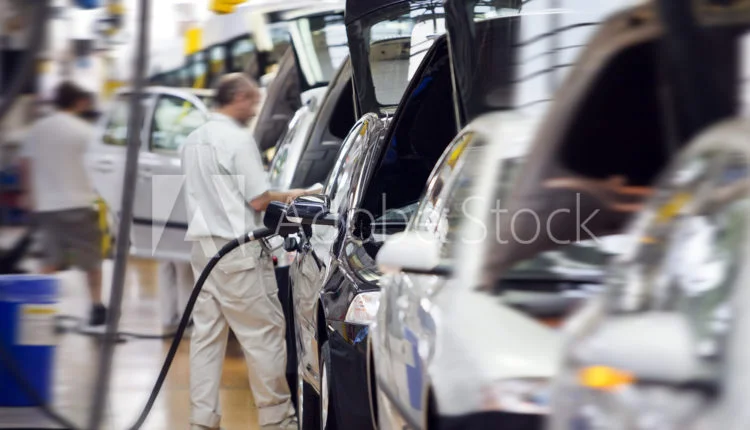Audi, BMW pod finansowy miecz: tysiące do zwolnienia, fabryki do zamknięcia, protesty pracowników