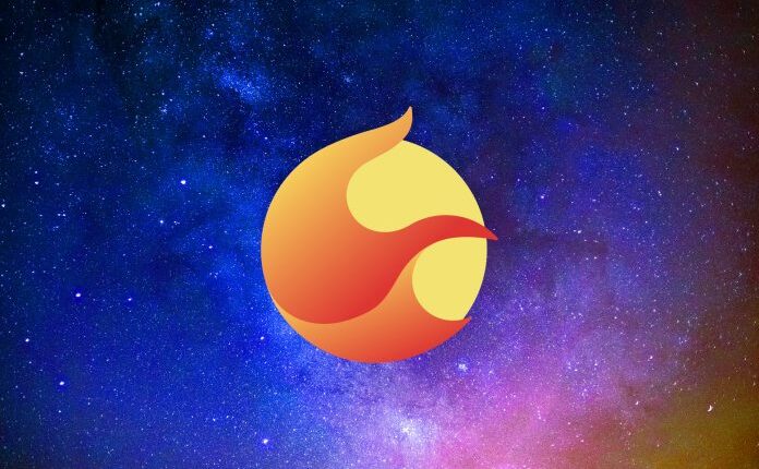 Twitter komentuje nowy łańcuch Luny