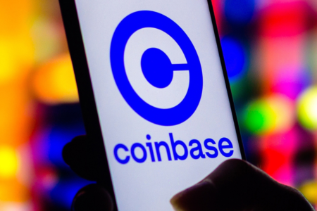 Coinbase odnotowuje 1,1 mld USD straty w II kwartale 2022