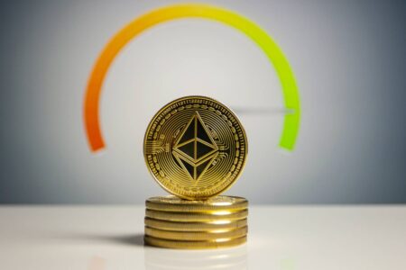 Wieloryby przenoszą Ethereum na giełdy? Mieszane nastroje przed Merge