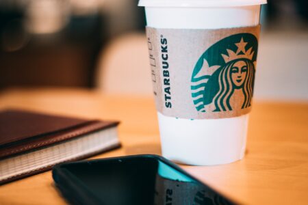 Starbucks wybiera Polygon (MATIC), aby uruchomić nowy program społeczności i nagród NFT