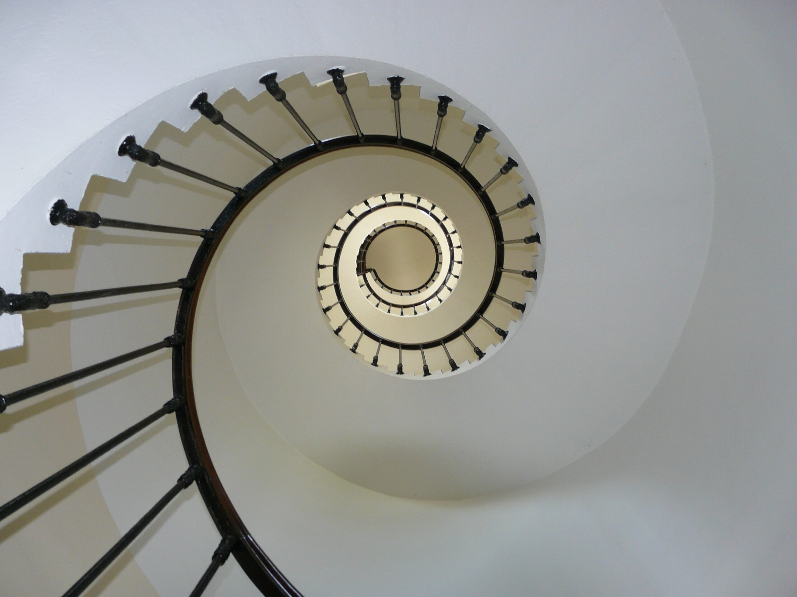 Spirala schodów w górę