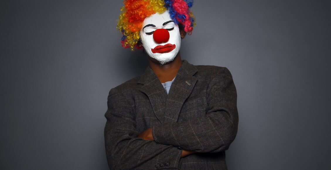 Zdjęcie clowna w masce