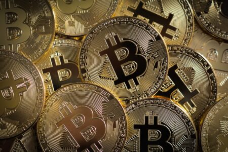 Poseł otrzymywał pensję w BTC. Jakie ma wnioski?