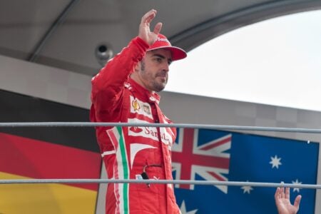 Fernando Alonso w kampanii firmy krypto? To oszustwo!