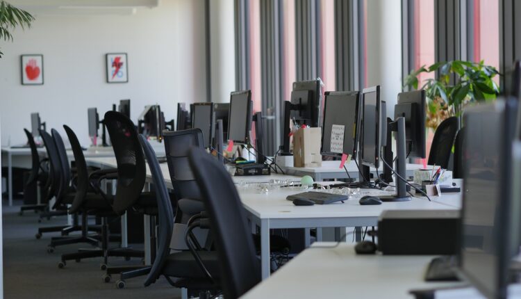 Zwolnień w branży już ponad 7000