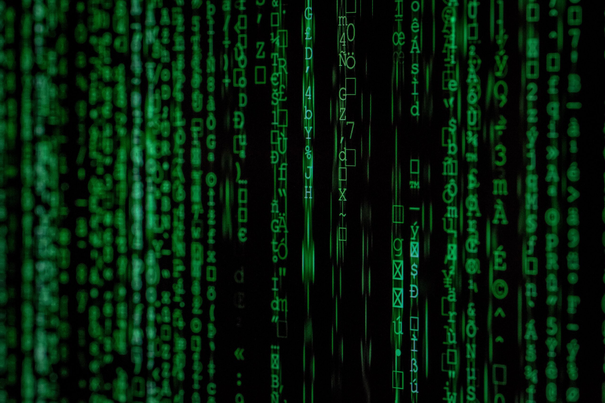 Zdjęcie linijek kodu podobne do Matrixa