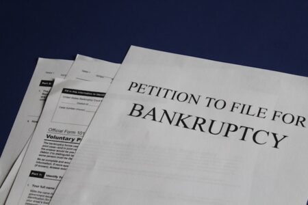 Fala bankructw w Europie. Ta branża zmaga się z potężnym kryzysem. Kolejne firmy ogłaszają upadłość