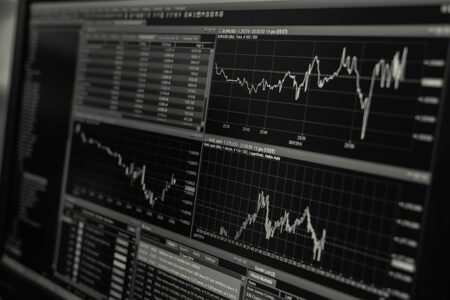 Rekordowo niski kurs popularnej waluty