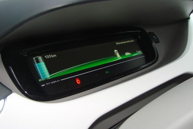 EVAN – elektryczny dostawczak spod Zgorzelca zadziwił świat motoryzacji. Izera cały czas czeka na wbicie pierwszej łopaty pod budowę fabryki
