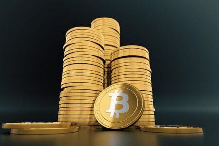 Bitcoin do końca roku osiągnie rekordowy kurs. Wiara w ten scenariusz jest duża, ale czy ma jakiekolwiek podstawy?