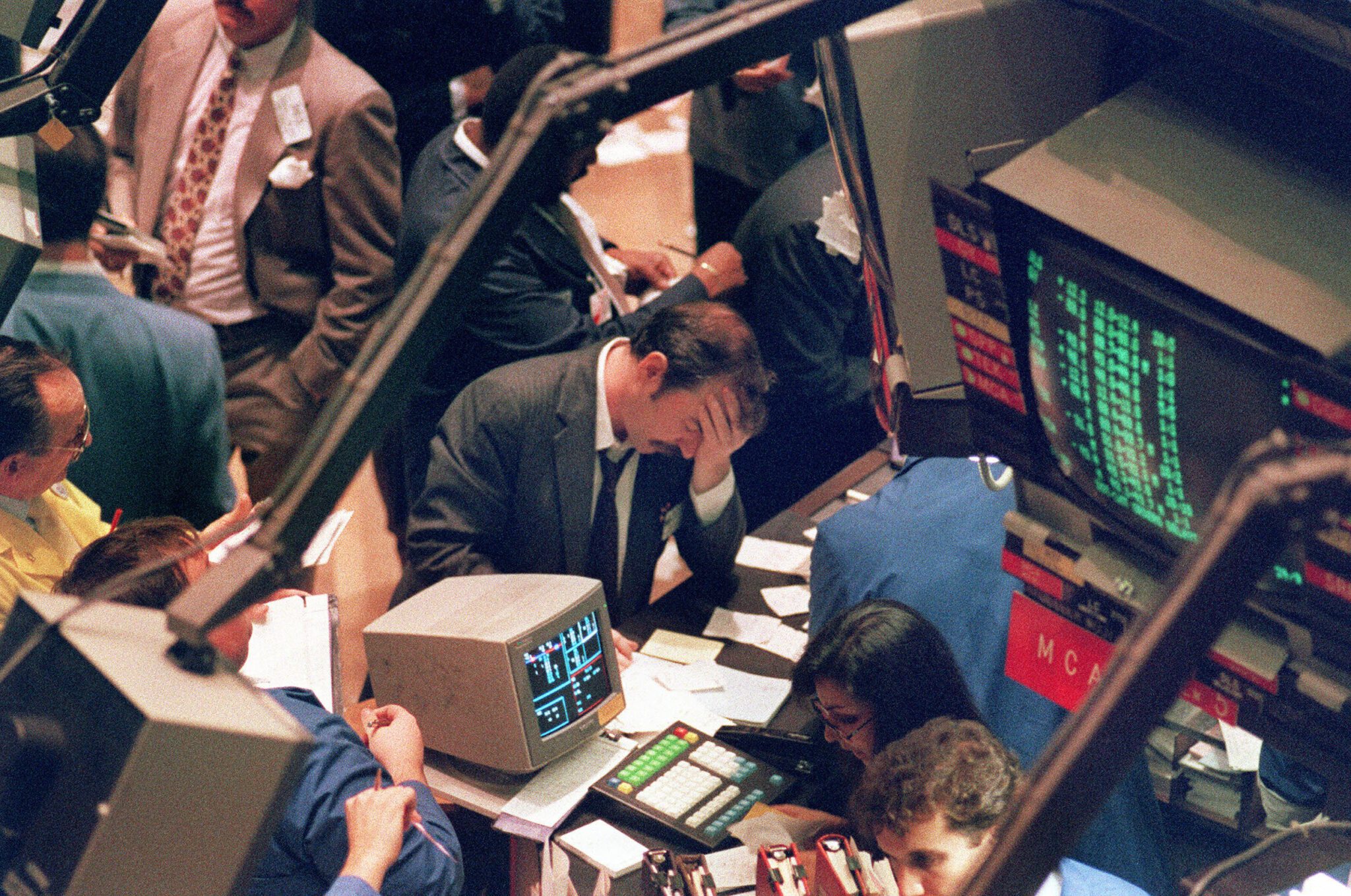 Pracownik nowojorskiej giełdy w czasie krachu z 1987 roku