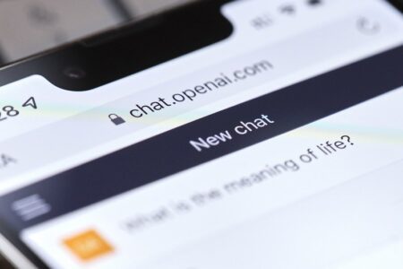 Polska wypowiada wojnę OpenAI i ChatGPT. Padły poważne zarzuty