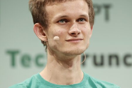 Współzałożyciel Ethereum przesłał do Coinbase ETH o wartści 600 tys. USD. To już kolejny transfer na giełdy. Co oznacza ten ruch?
