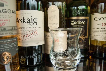 „Szkocka” szerokim strumieniem płynie na Daleki Wschód. Whisky w Azji coraz bardziej popularna