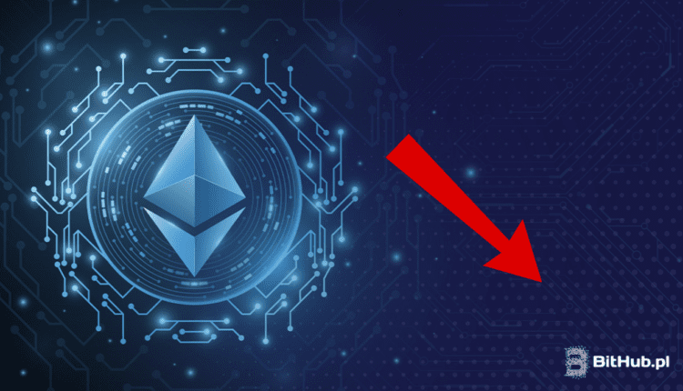Ethereum na niebieskim tle, czerwona strzałka skierowana w dół sygnalizuje spadki