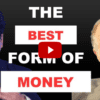 david lin i profesor lawrence white, pomiędzy nimi napis "The best form of money"