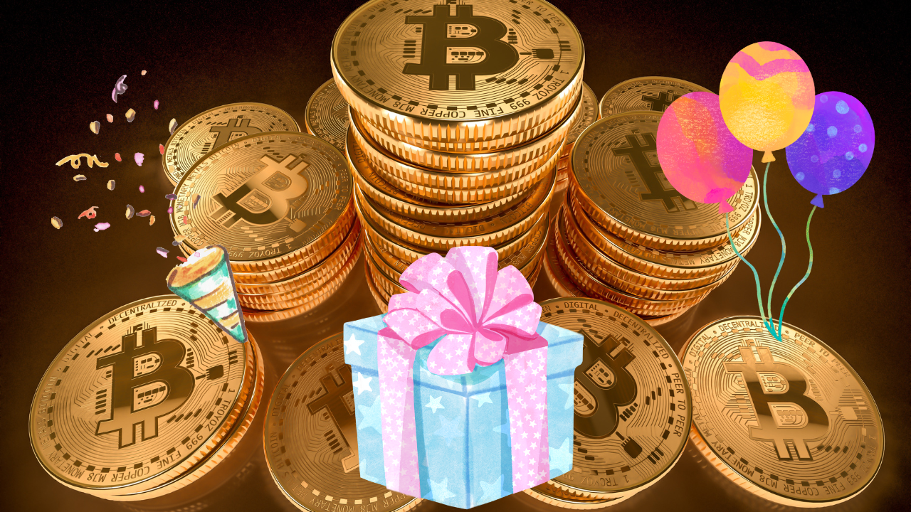 Monety Bitcoin z prezentami, girlandami i balonikami