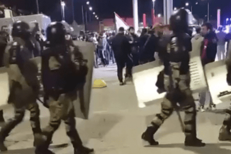 Na front za wywołanie zamieszek. Echa antyżydowskich wystąpień w Dagestanie