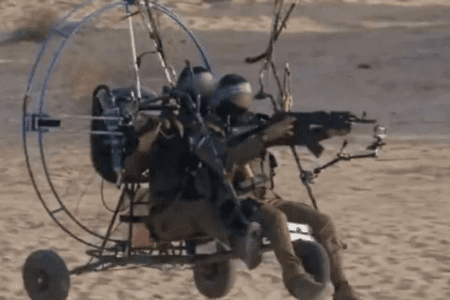 Najkrwawsza inwazja Izraela od pół wieku – sceny rodem z „Mad Max-a”. Co wiadomo po całym dniu chaotycznych walk?