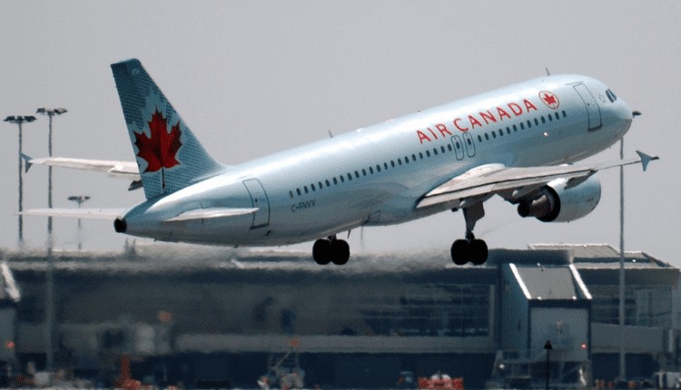 Pozew: Air Canada dopuściły do kradzieży setek kilogramów złota przez tajemniczą postać