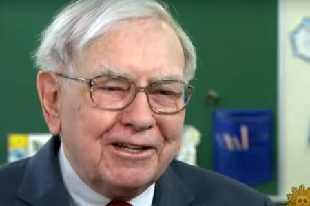 Tylko krowa nie zmienia poglądów? Wydało się: Warren Buffett zarabiał na BTC