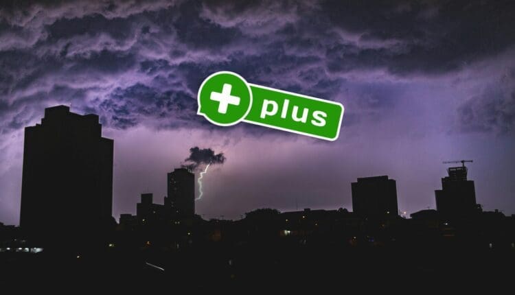 Opozycja wycofa Kredyt 0%, program BK 2% zagrożony? Ceny nieruchomości w Polsce 'wreszcie’ spadną