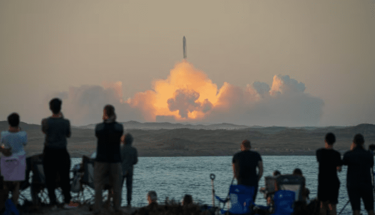 Rakieta Muska odleciała w kosmos. Wybuchowy test pojazdu SpaceX