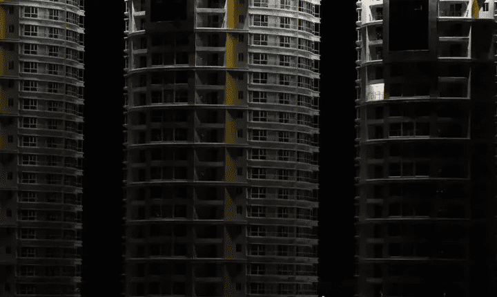 Wierzyciele (!) rzucają się ratować dewelopera. Dobry interes czy efekt rządowych nacisków?