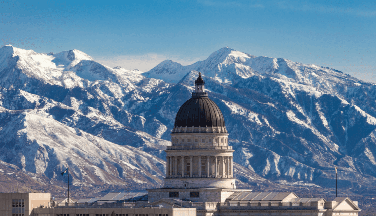 Klocki domina powoli się przewracają? Kolejne stany powracają do kruszcu jako waluty