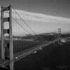 Most 'Golden Gate' w San Francisco, w czarno białych kolorach