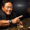 Robert Kiyosaki wskazujący palcem, monety