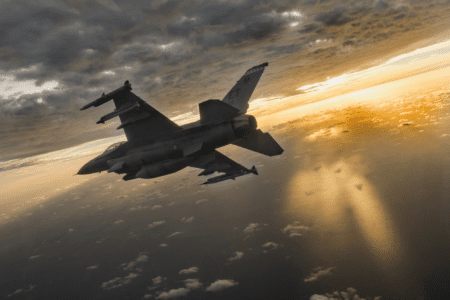 Myśliwce tego samego producenta dla obydwu stron potencjalnego starcia. Lockheed Martin z gigantycznym zamówieniem