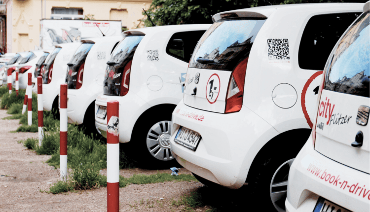 Branża carsharingu w poważnym kryzysie. Firmy przeszacowały popyt. Zostaniemy zmuszeni do wypożyczania?