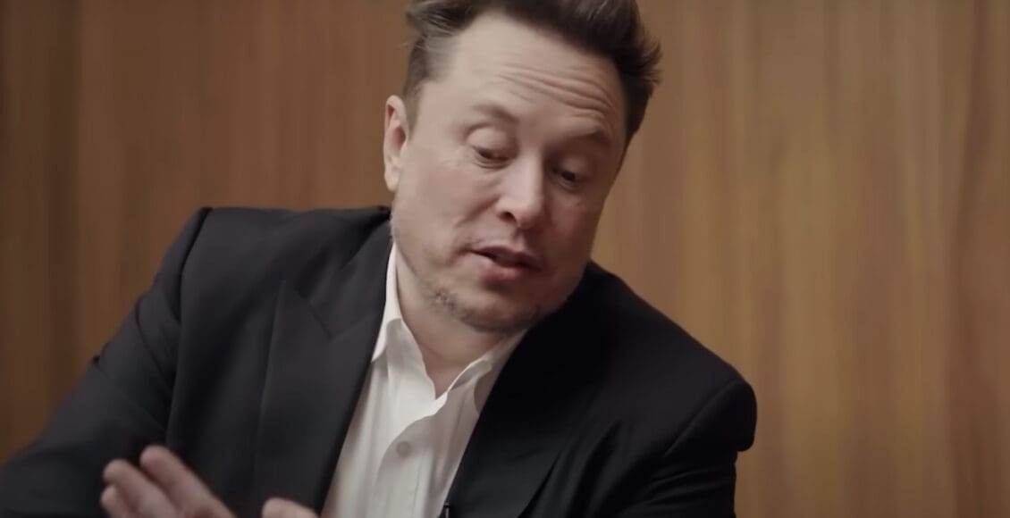 Elon Musk udzielający wywoadu