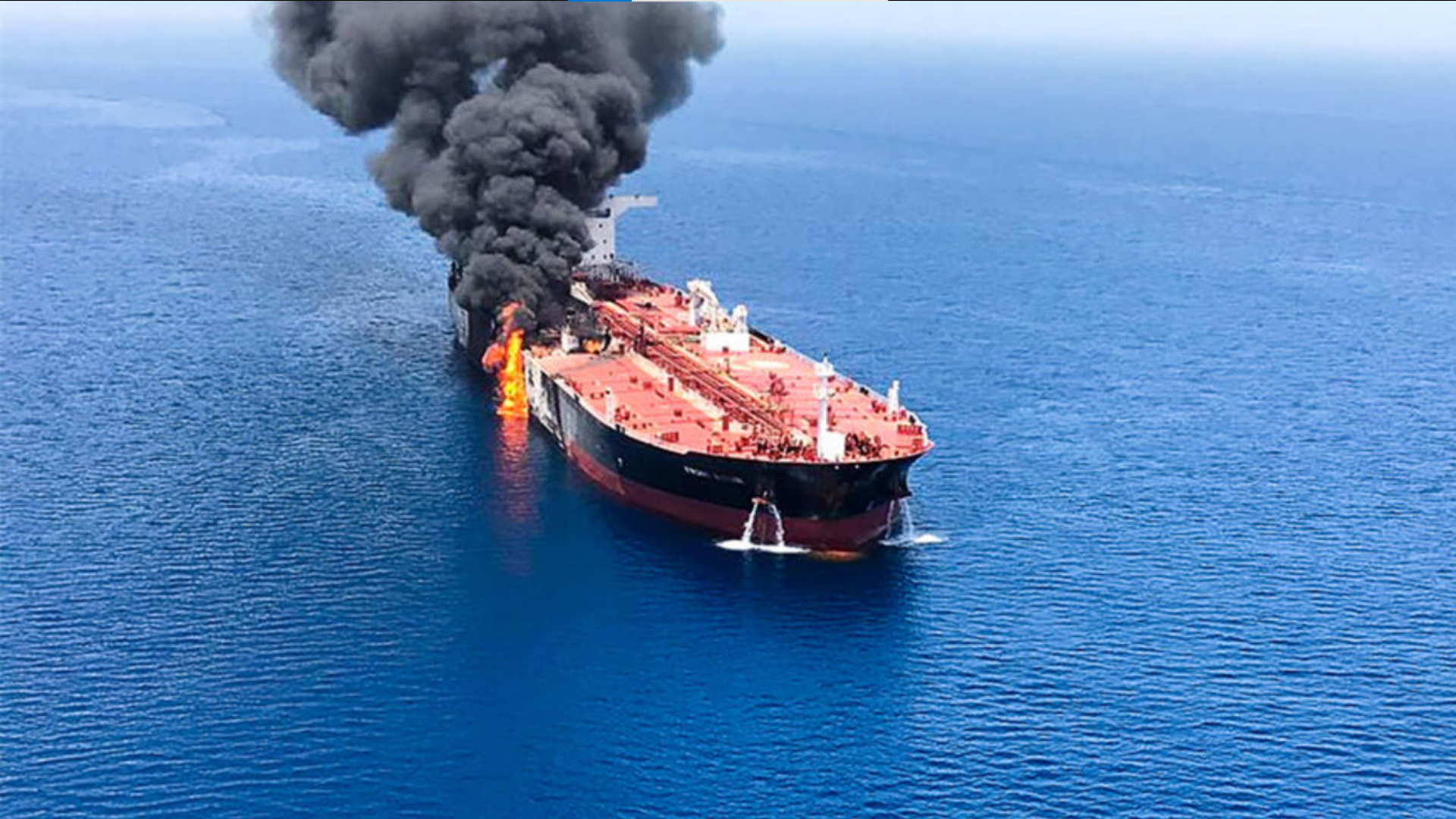 statki na morzu czerwonym – płonący tankowiec – ataki ruchu Huti