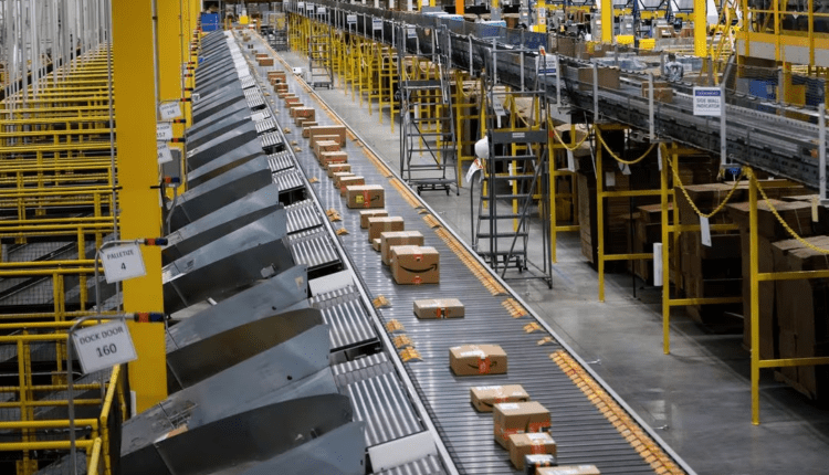 Amazon podpuszczał klientów, aby przepłacali. Wypłynęły dane, wpłynął pozew