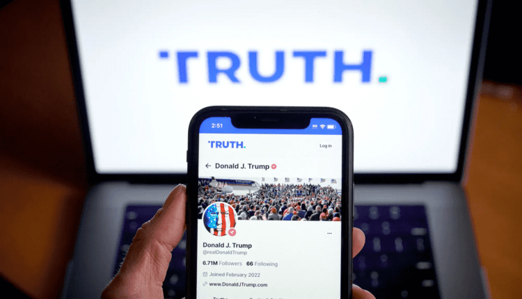 Portal Donalda Trumpa wszedł na giełdę. Decyzja o fuzji zatwierdzona