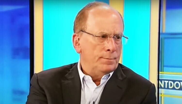 Prezes BlackRock, Fink: 'Tam popłyną bilion dolarów. Nie potrzebujemy już państw’. Co zauważył?
