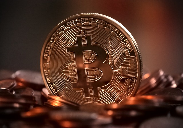 Bitcoin, sterta złotych monet