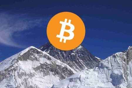 Bitcoin jeszcze nigdy nie był tak wysoko. Mount Everest zdobyte