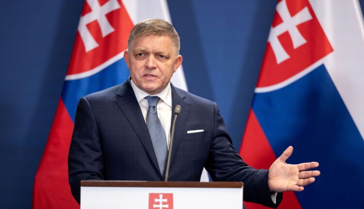 Z ostatniej chwili: zamach na premiera Słowacji! Robert Fico postrzelony