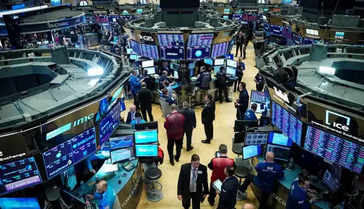 Warren Buffet bankrutem? Berkshire Hathaway traci 99,97% wartości, handel na NYSE wstrzymany