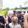 Julian Assange wychodzi na wolność
