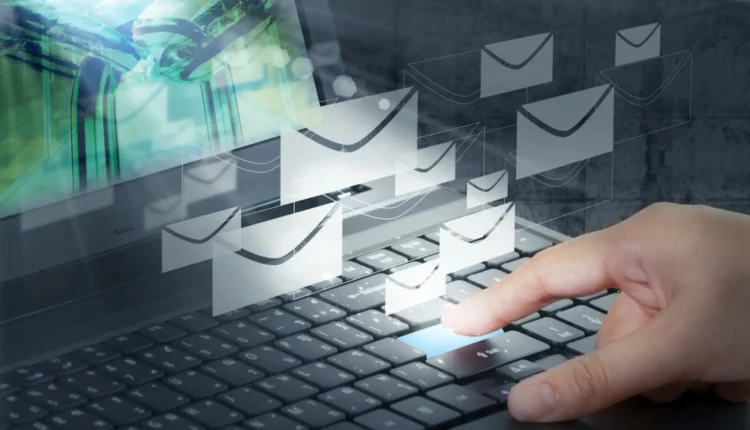 Microsoft wykorzystuje dane dzieci, szpieguje szkoły. Jest skarga