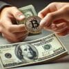 obrazek przedstawia transakcję kupna tokena bitcoin za 100 dolar