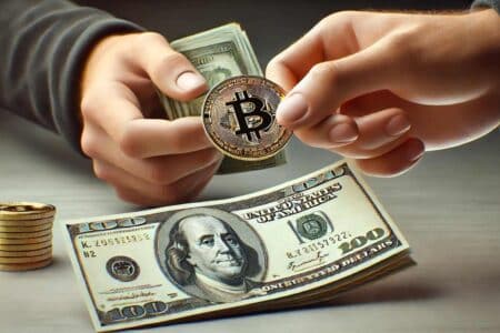 Doradca prezydenta mrozi: dolar może zaraz upaść! Bitcoin jedynym słusznym ratunkiem?